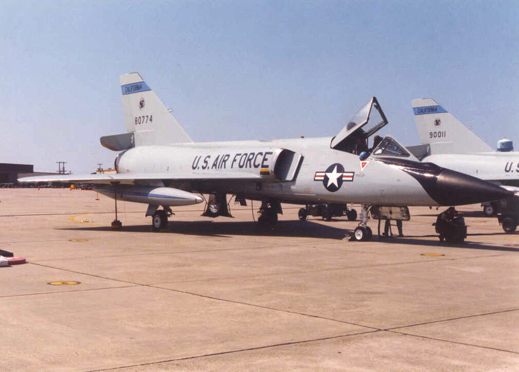 F-106-036